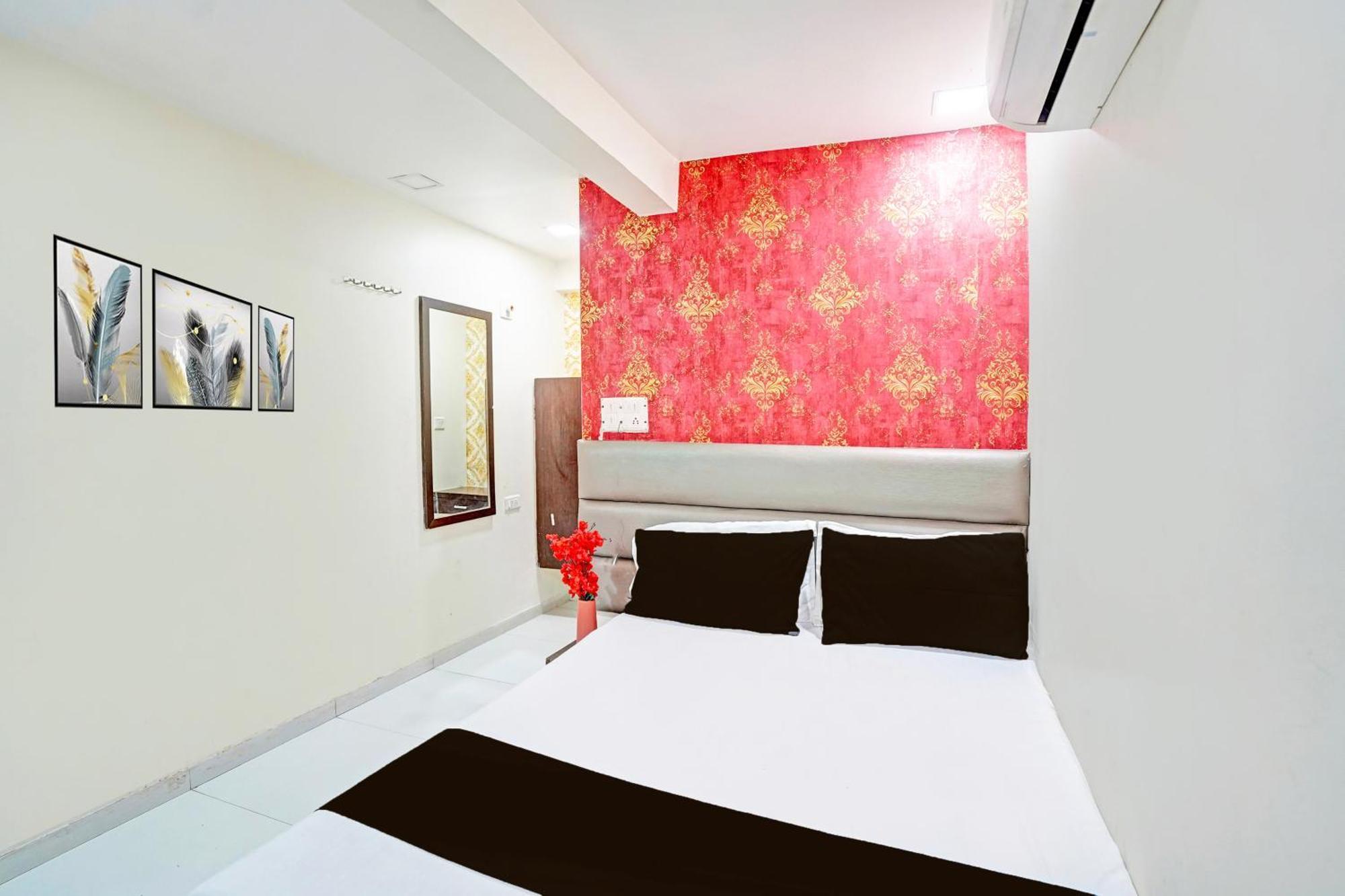 Hotel O S. G. Highway Formerly I Land Park Ahmedabad Extérieur photo